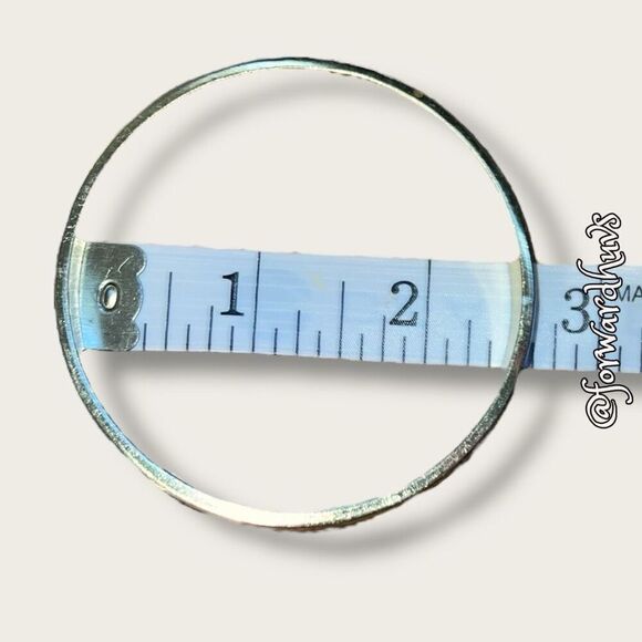 Bundle Sale 3 for $15 | Enamel Rainbow Bracelet - Picture 7 of 9